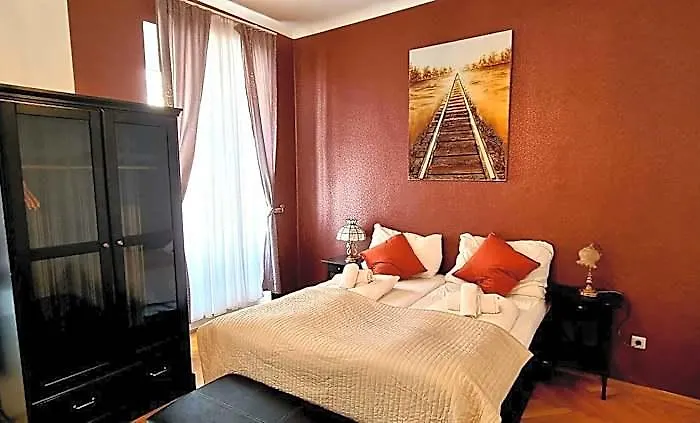 Urban Serviced 4*