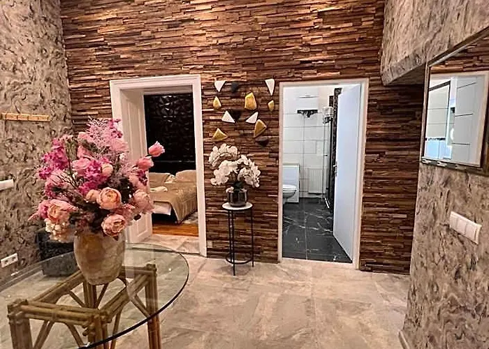 Urban Serviced 4* فيينا