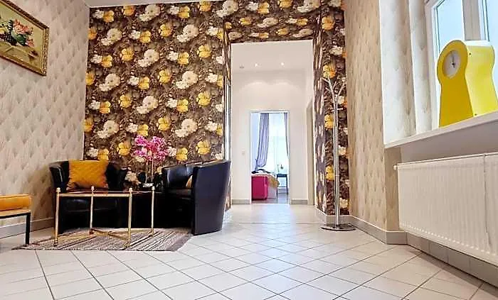 Urban Serviced 4*